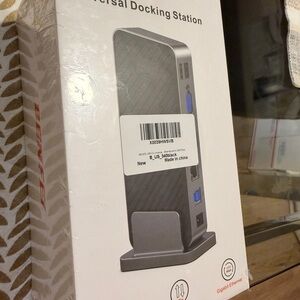 USB 3.0 Docking Station in Silver and Black